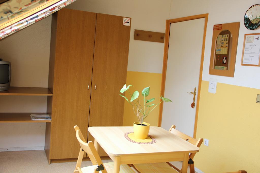 Mekina Guesthouse Maribor Kamer foto