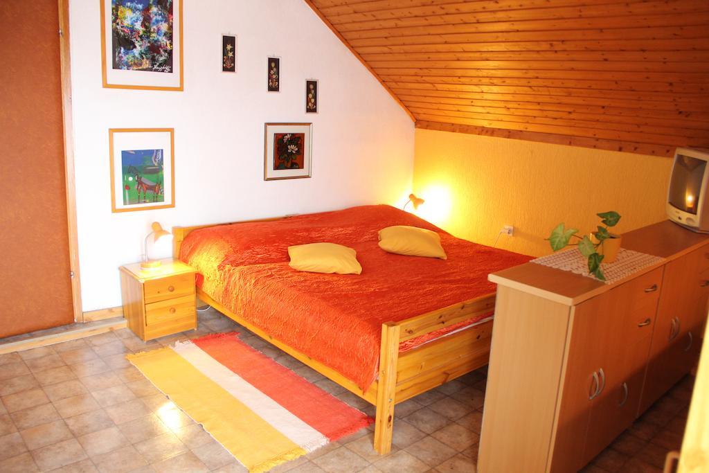 Mekina Guesthouse Maribor Kamer foto